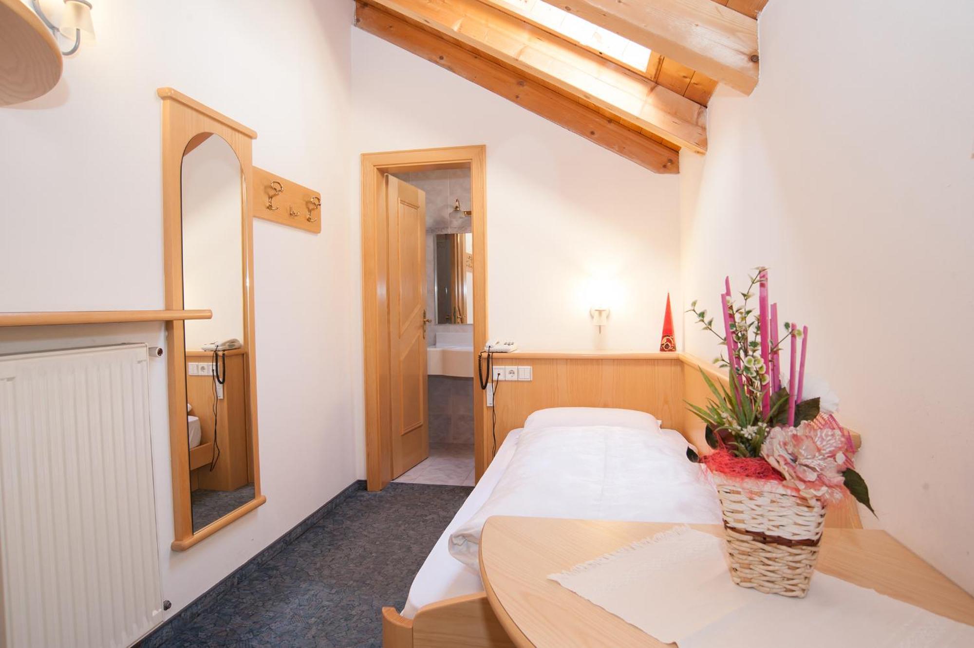 Hotel Vernel Santa Cristina Val Gardena Bilik gambar